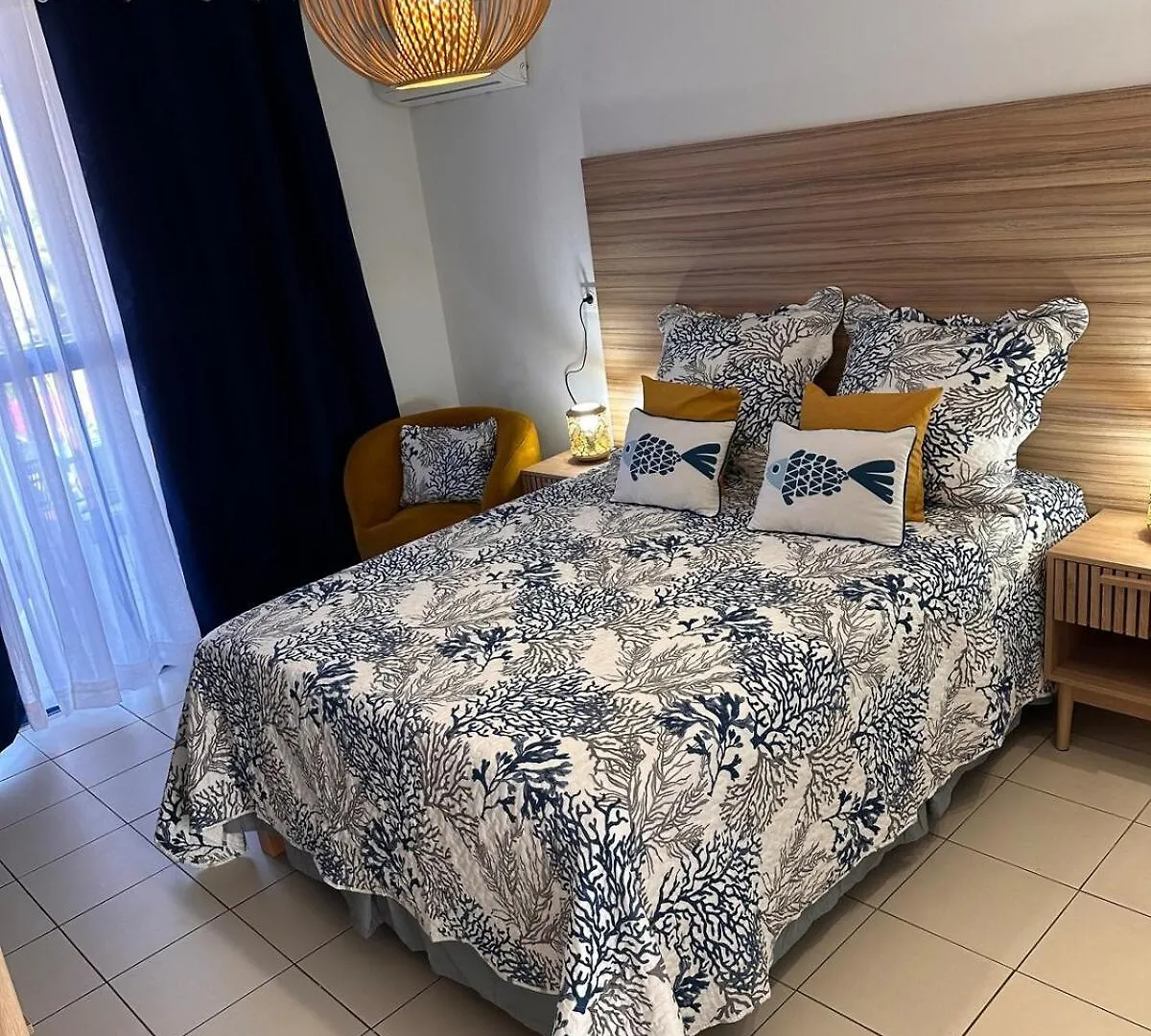 Studio Bleu Marine 106 A 50 Metres De La Plage Le Diamant