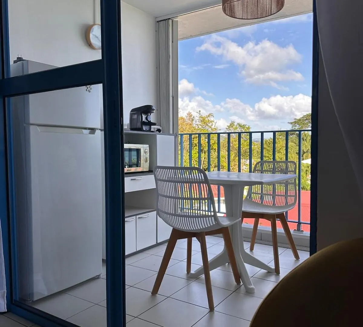 Studio Bleu Marine 106 A 50 Metres De La Plage Le Diamant Daire