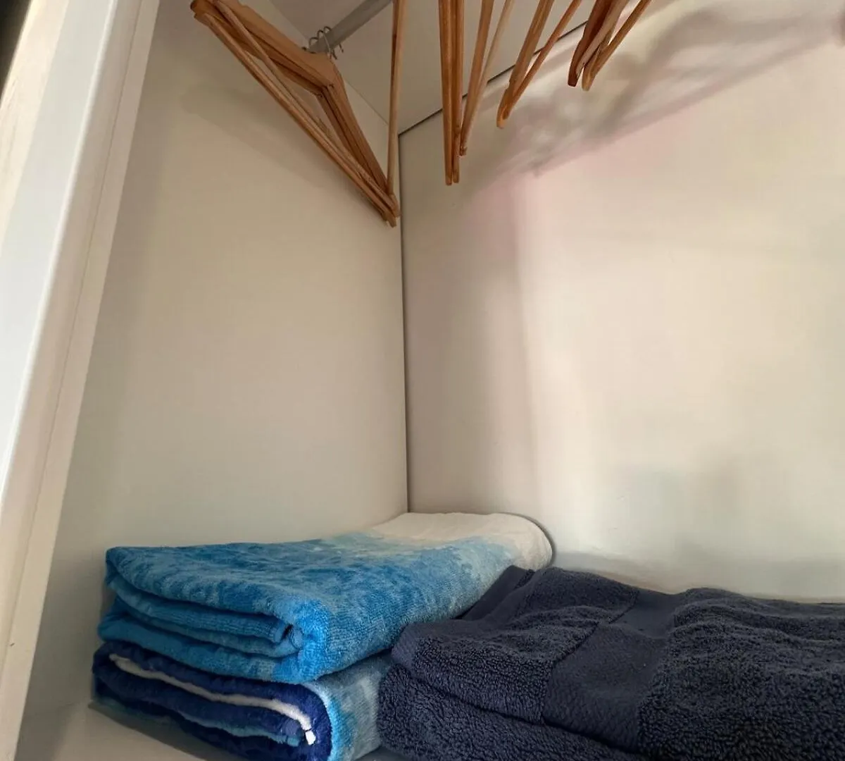 Studio Bleu Marine 106 A 50 Metres De La Plage Le Diamant Daire
